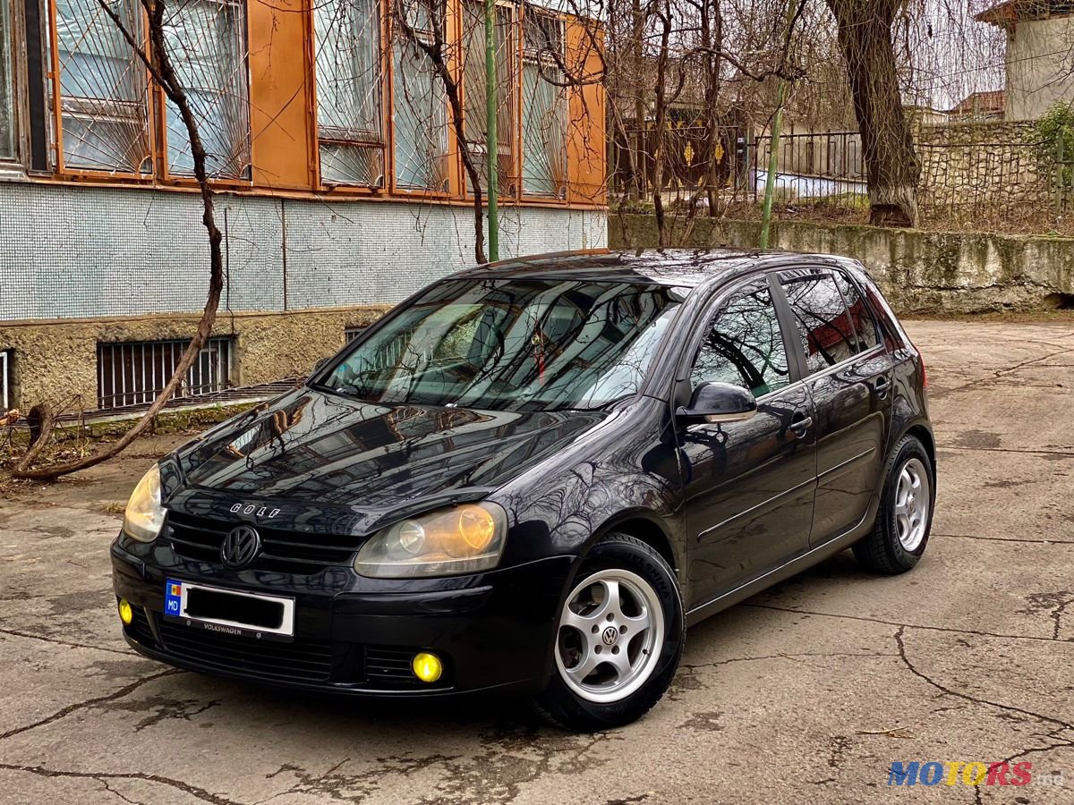 2005' Volkswagen Golf photo #1