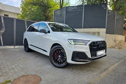 2021' Audi Q7 E-Tron
