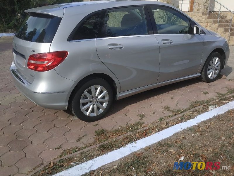 2014' Mercedes-Benz B-Class photo #3