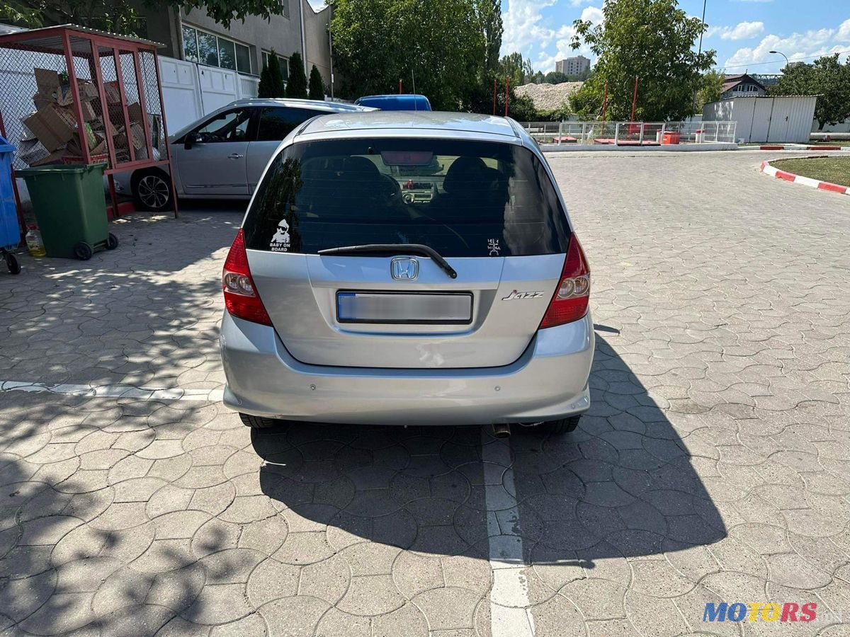 2007' Honda Jazz photo #2