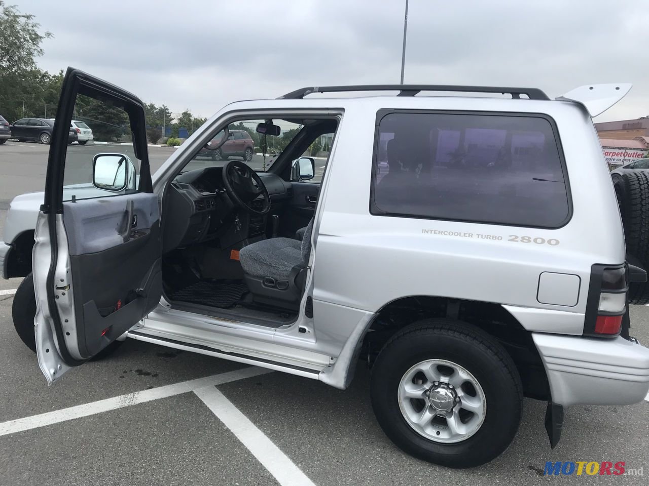 1998' Mitsubishi Pajero photo #5