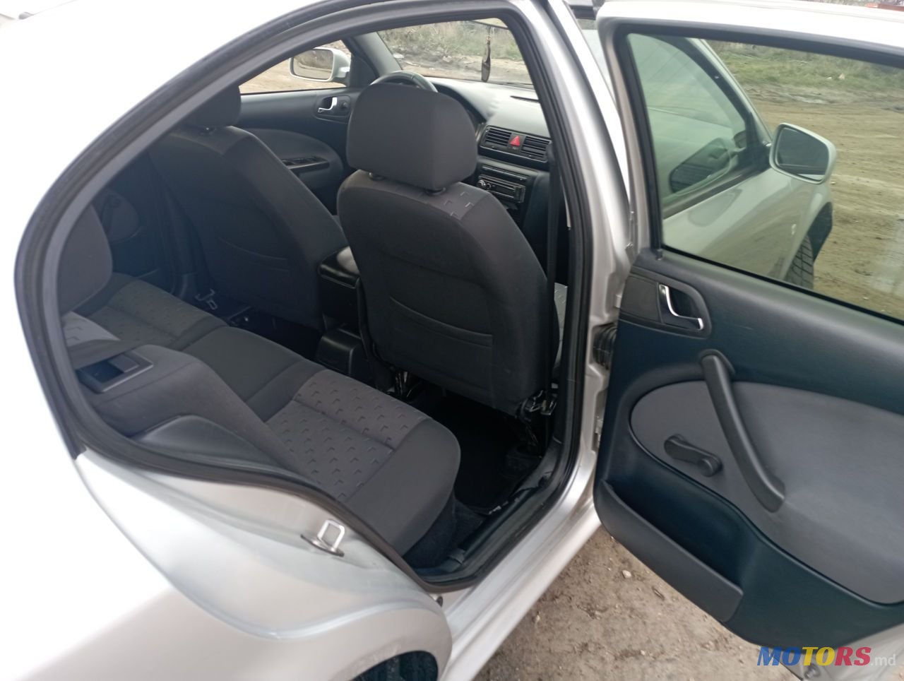 2007' Skoda Octavia photo #6