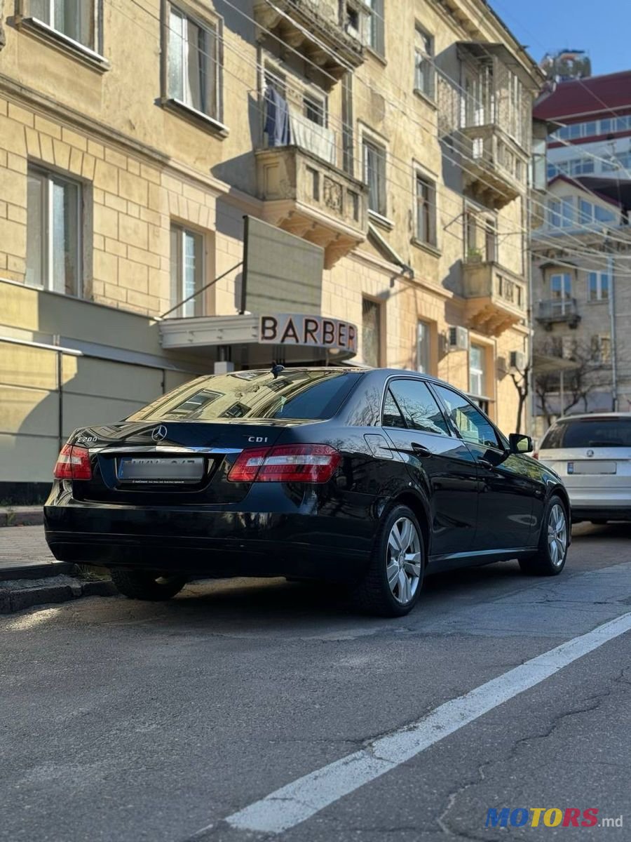2009' Mercedes-Benz E-Class photo #1