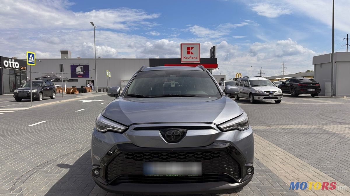 2024' Toyota Corolla Cross photo #2