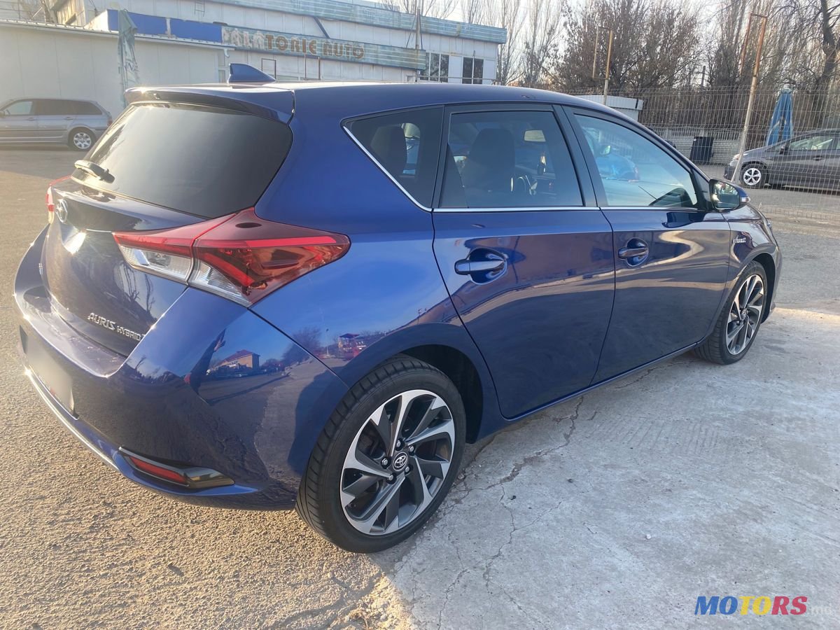 2016' Toyota Auris photo #3