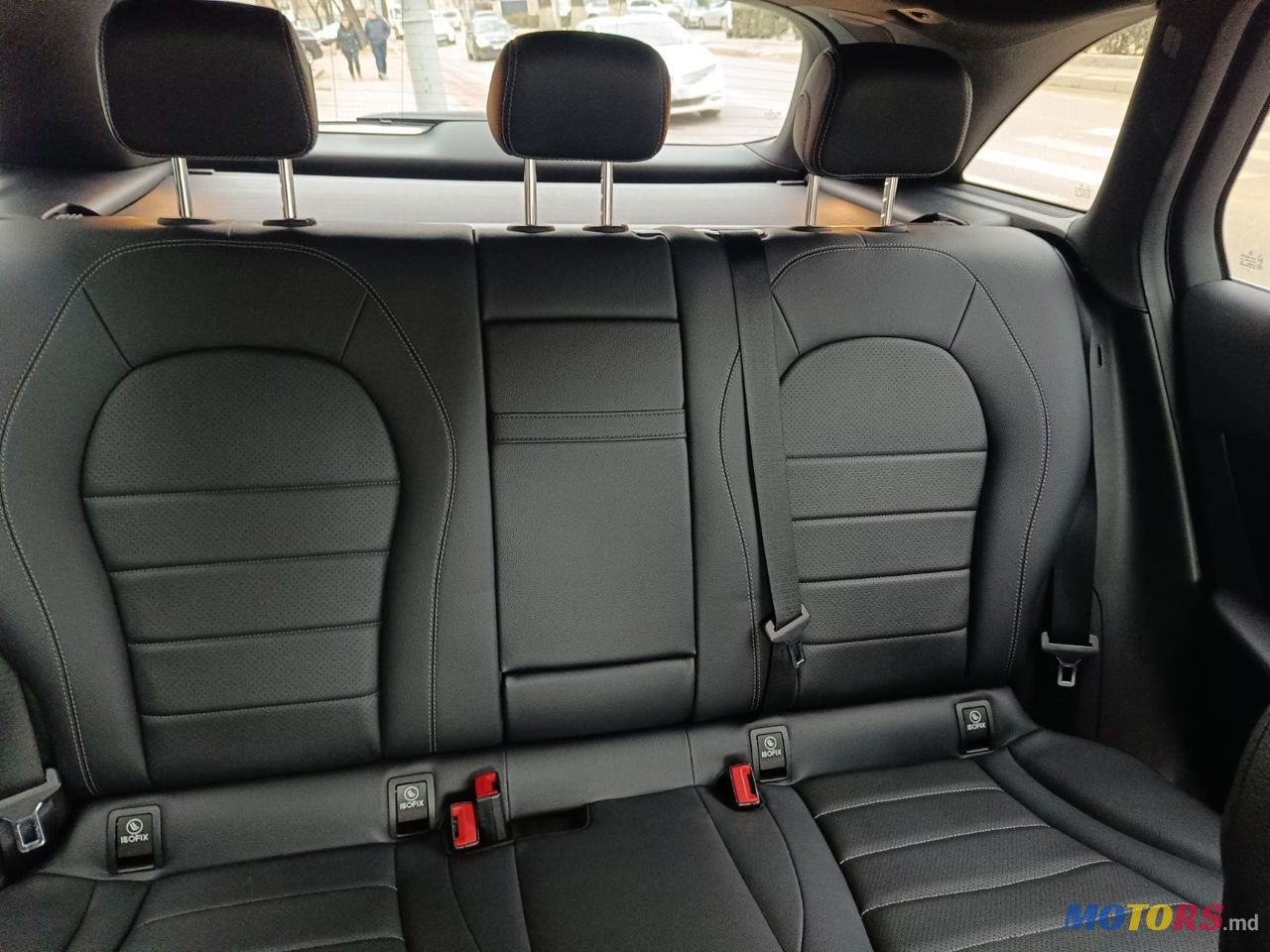 2019' Mercedes-Benz GLC photo #6