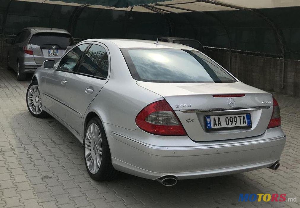 2009' Volkswagen Passat photo #4