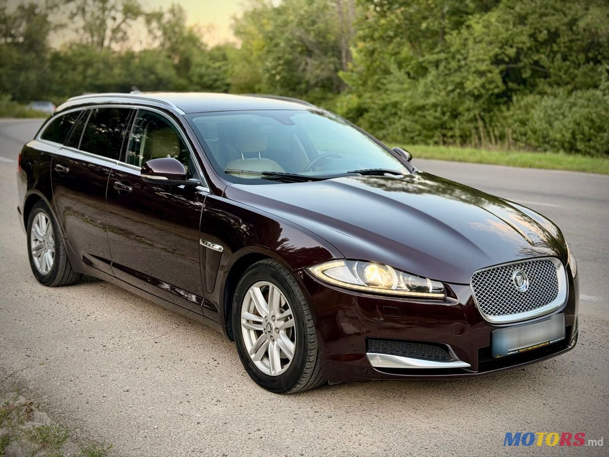 2014' Jaguar XF photo #2