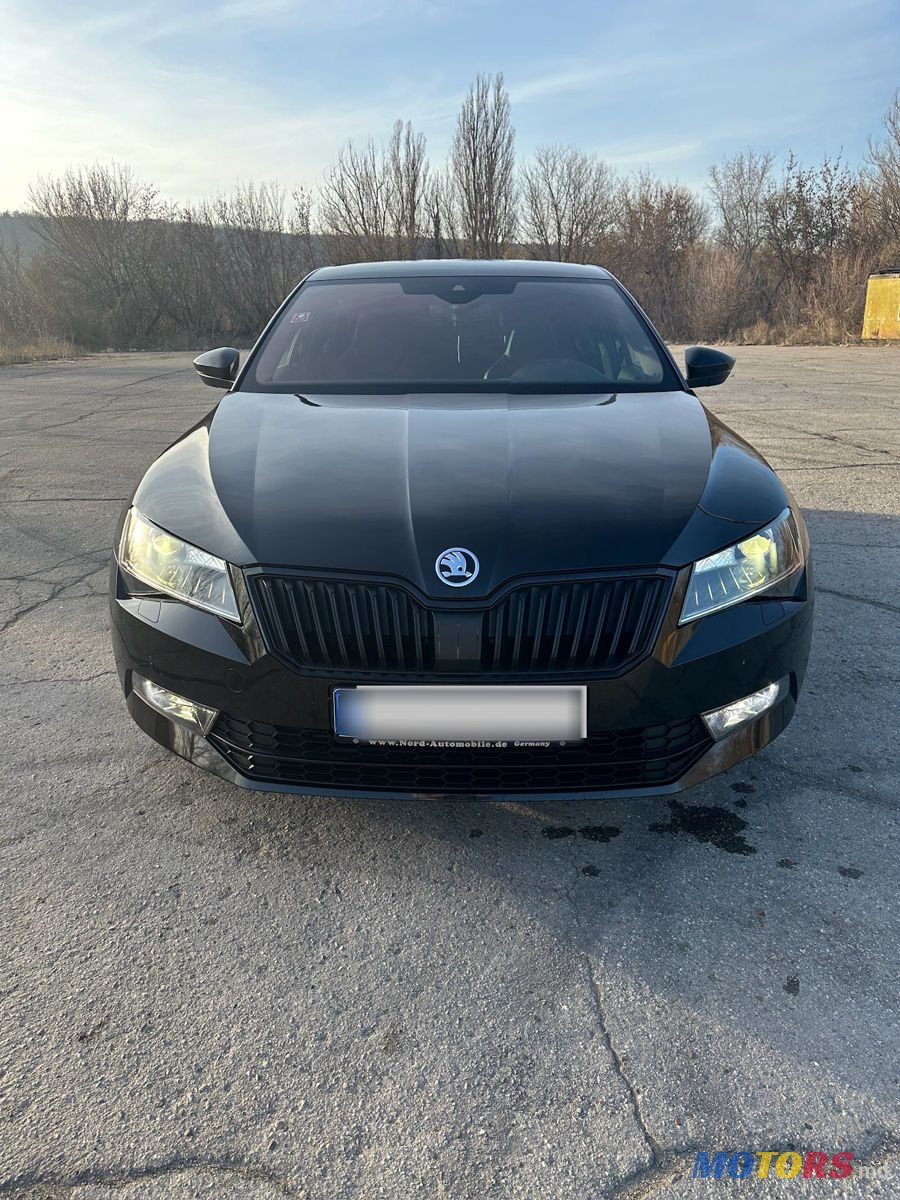 2019' Skoda Superb photo #4