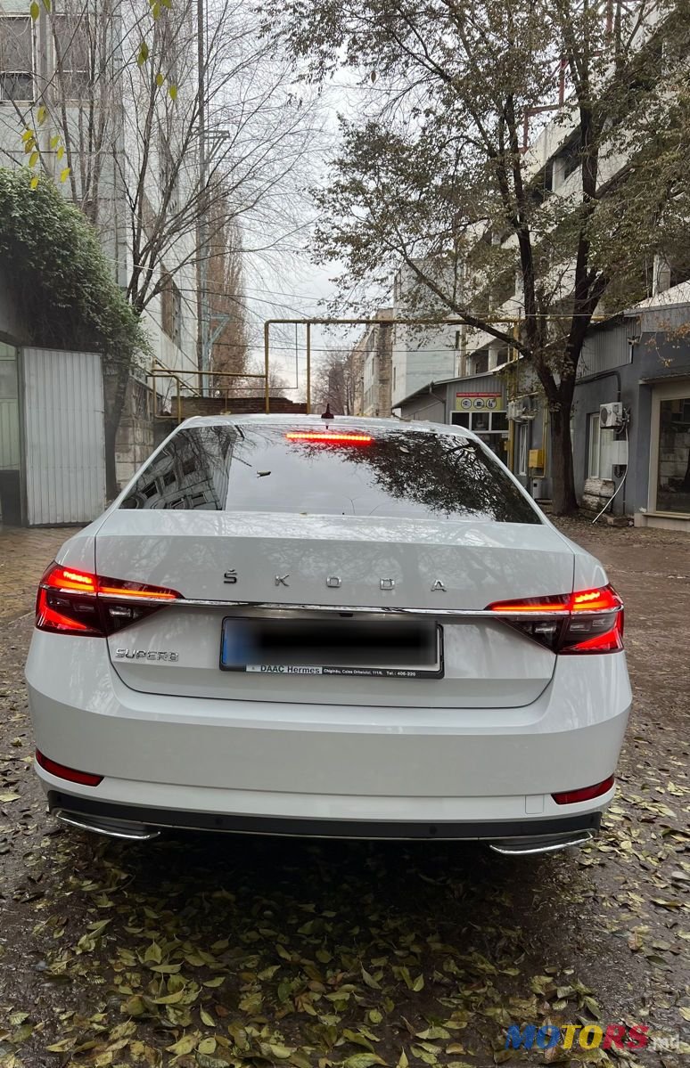 2021' Skoda Superb photo #2
