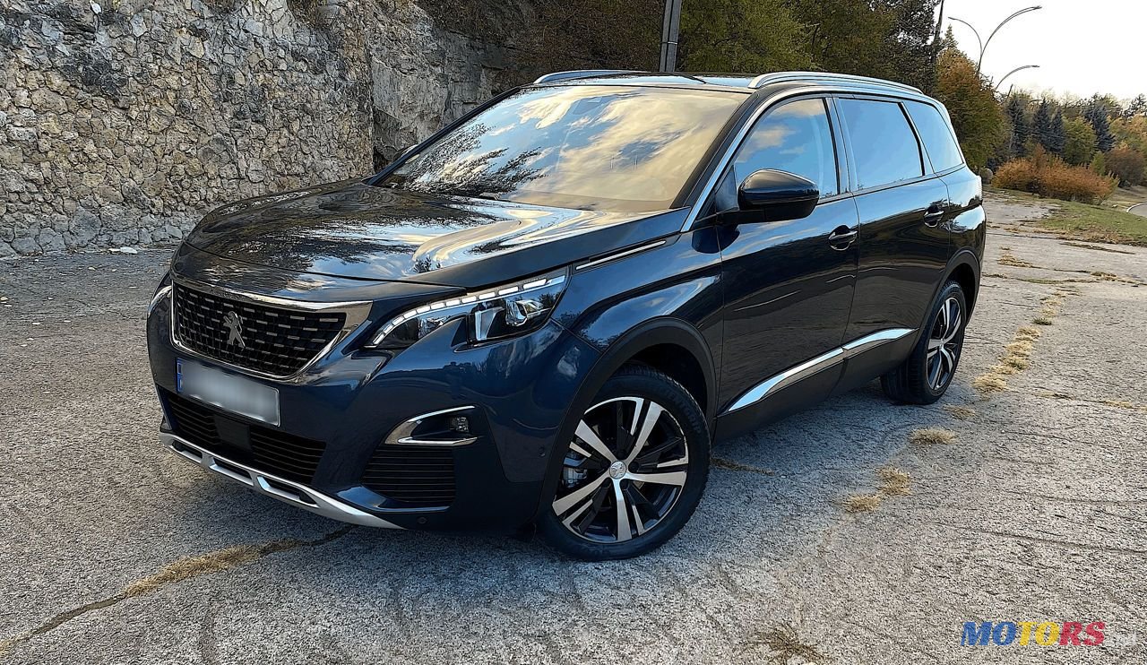 2019' Peugeot 5008 photo #2
