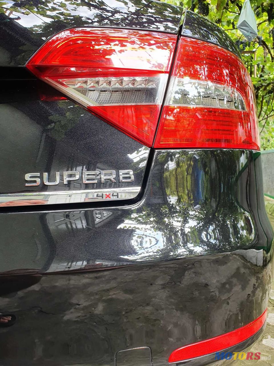 2013' Skoda Superb photo #2