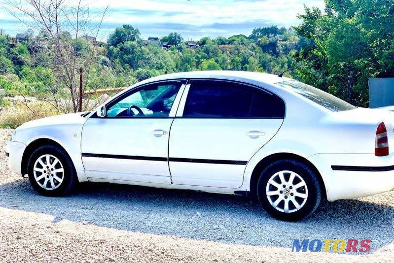 2005' Skoda Superb photo #1