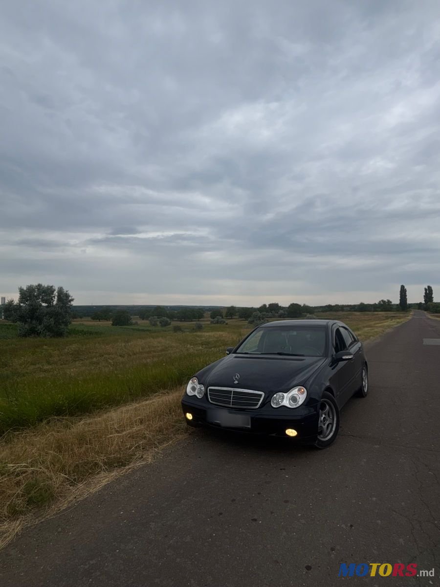 2003' Mercedes-Benz C-Class photo #1
