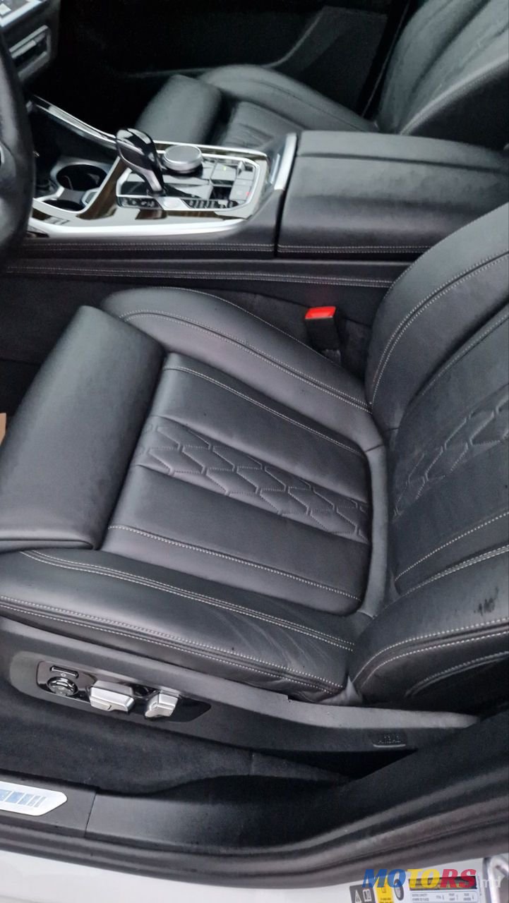 2020' BMW X7 photo #5