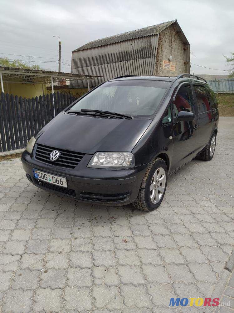 2004' Volkswagen Sharan photo #4