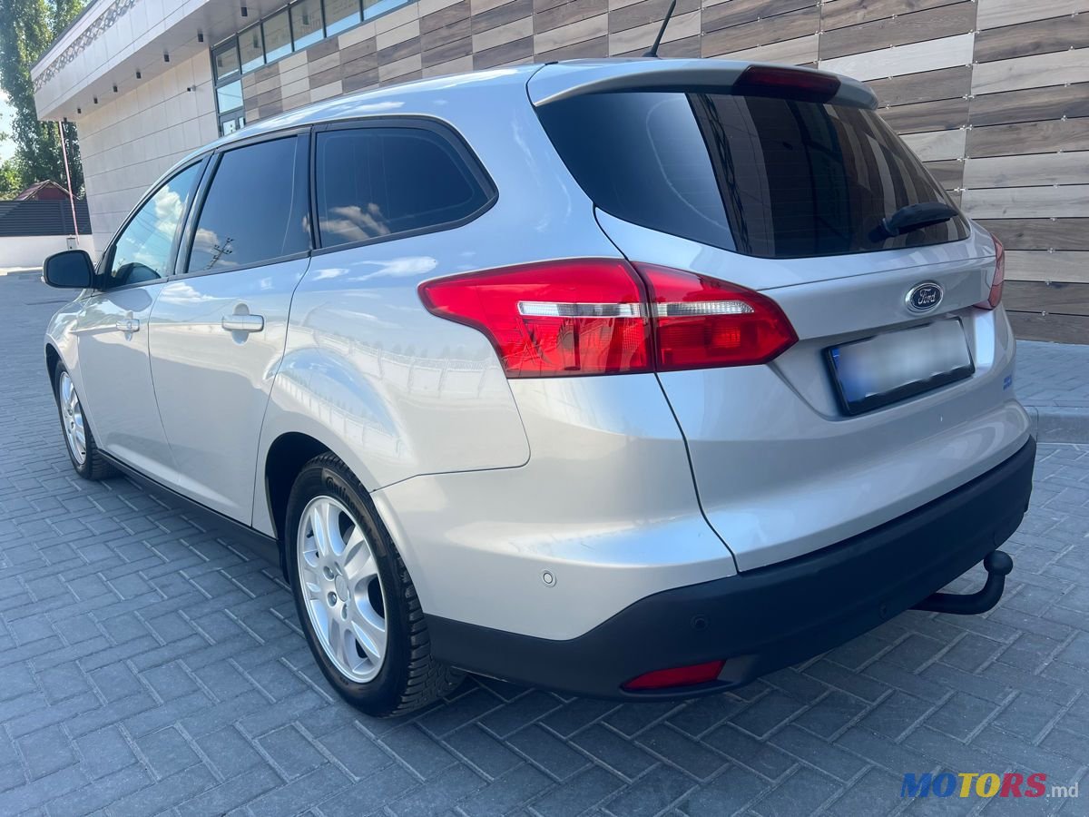 2017' Ford Focus photo #4