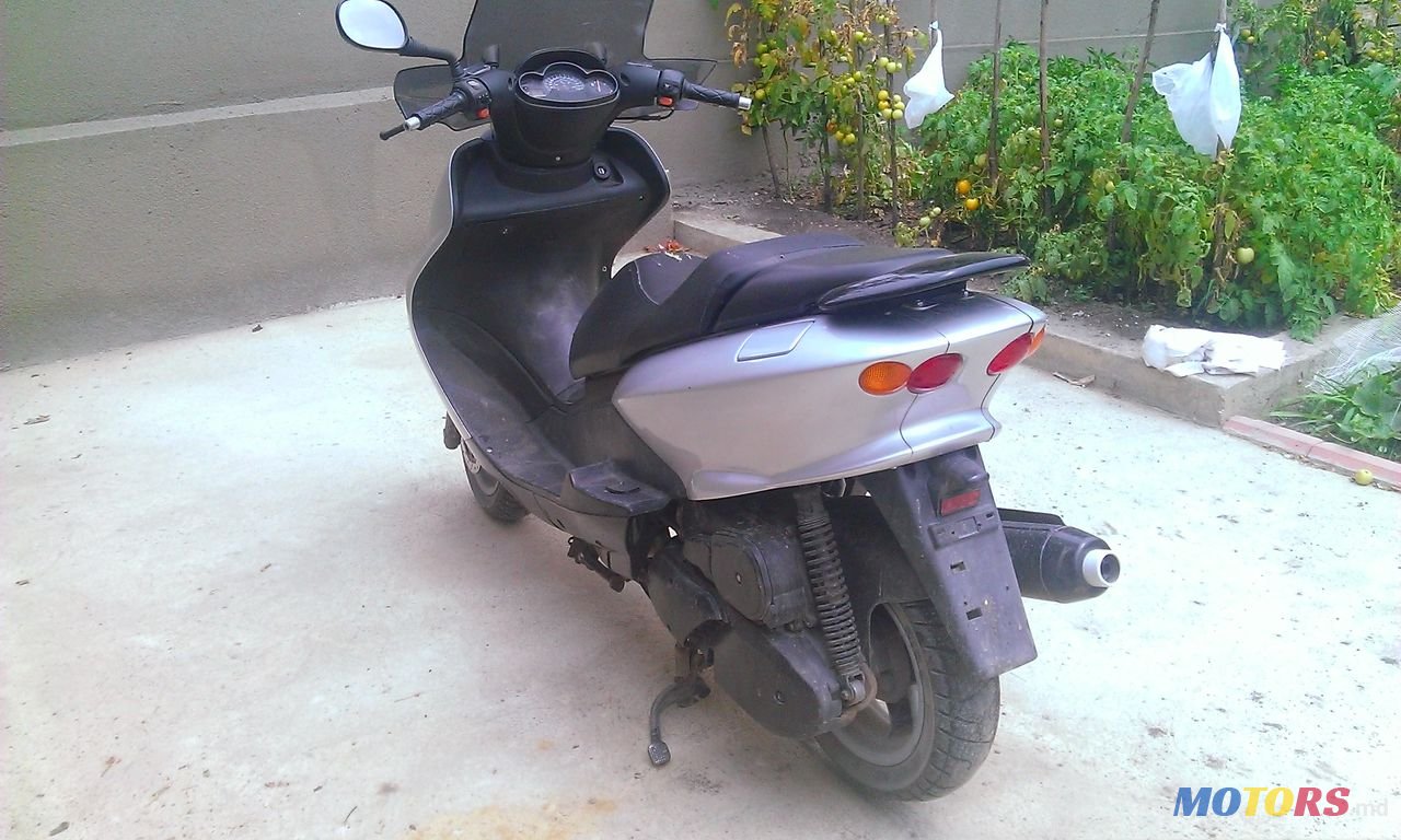 2003' Yamaha Majesty photo #2