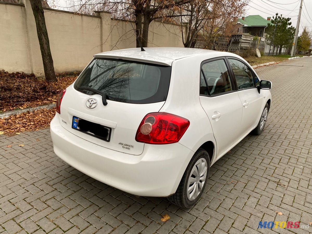 2008' Toyota Auris photo #4