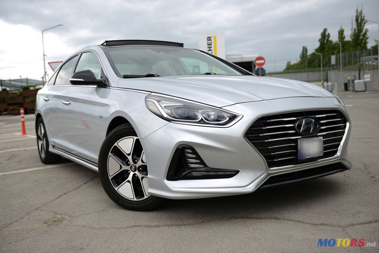 2020' Hyundai Sonata photo #4