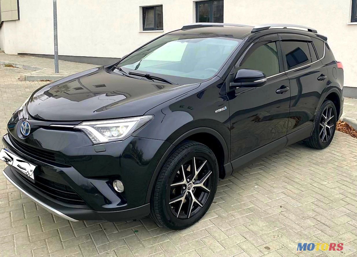 2016' Toyota RAV4 photo #4