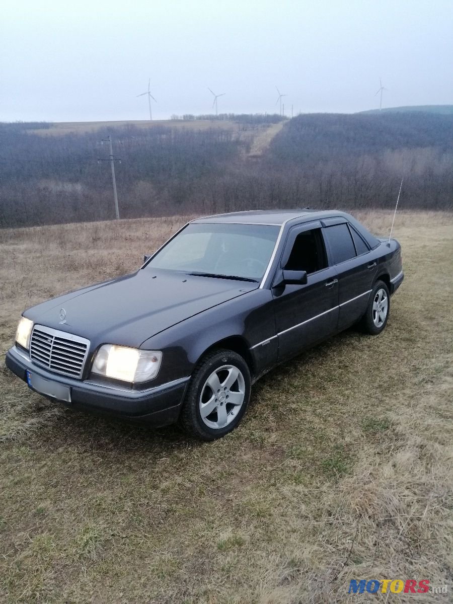 1994' Mercedes-Benz E-Class photo #3