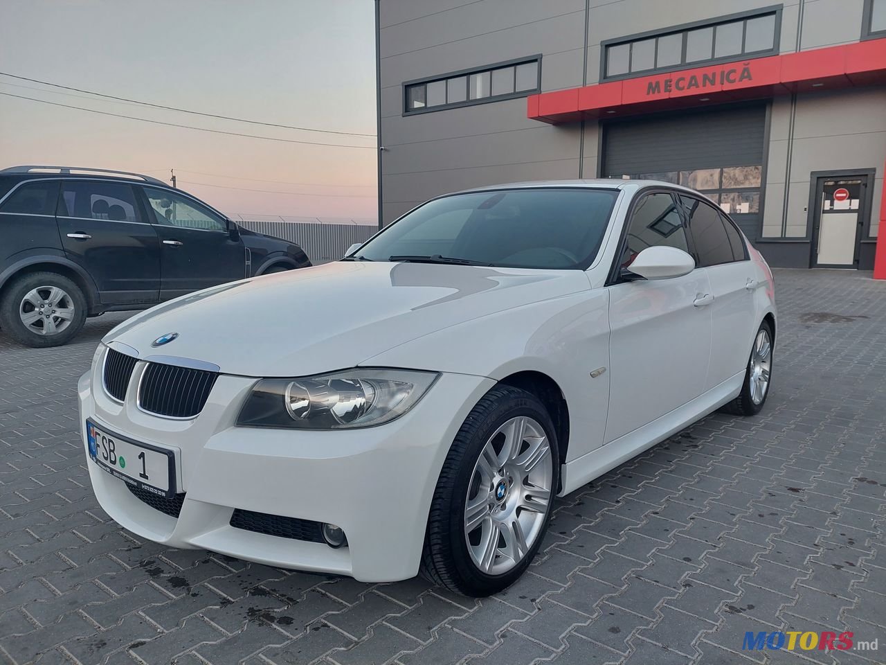 2008' BMW 3 Series photo #1