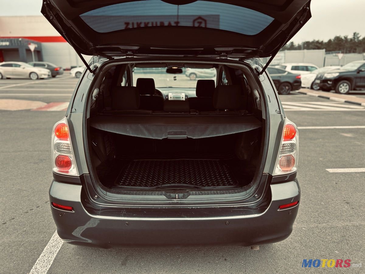 2008' Toyota Corolla Verso photo #5