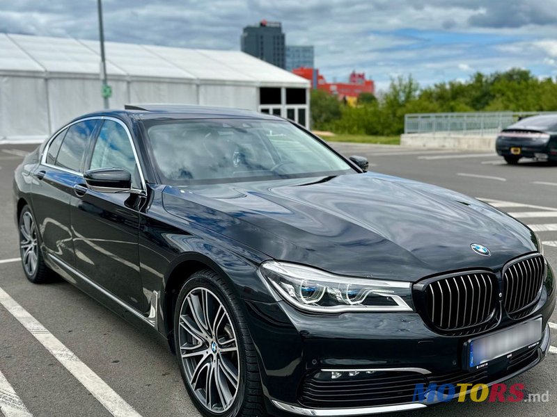 2016' BMW 7 Series photo #3