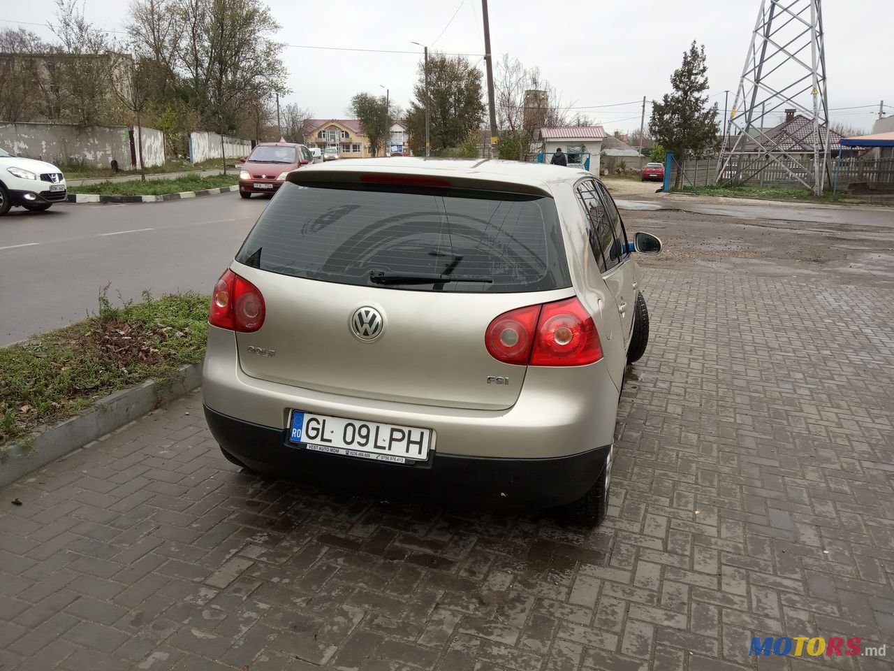 2005' Volkswagen Golf photo #3