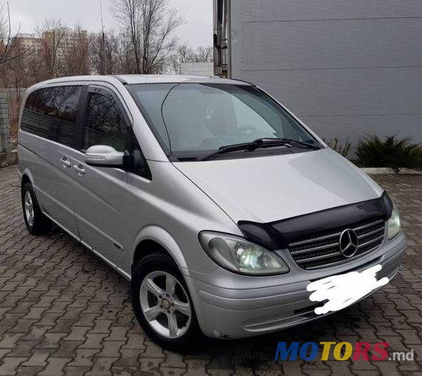 2004' Mercedes-Benz Viano photo #1