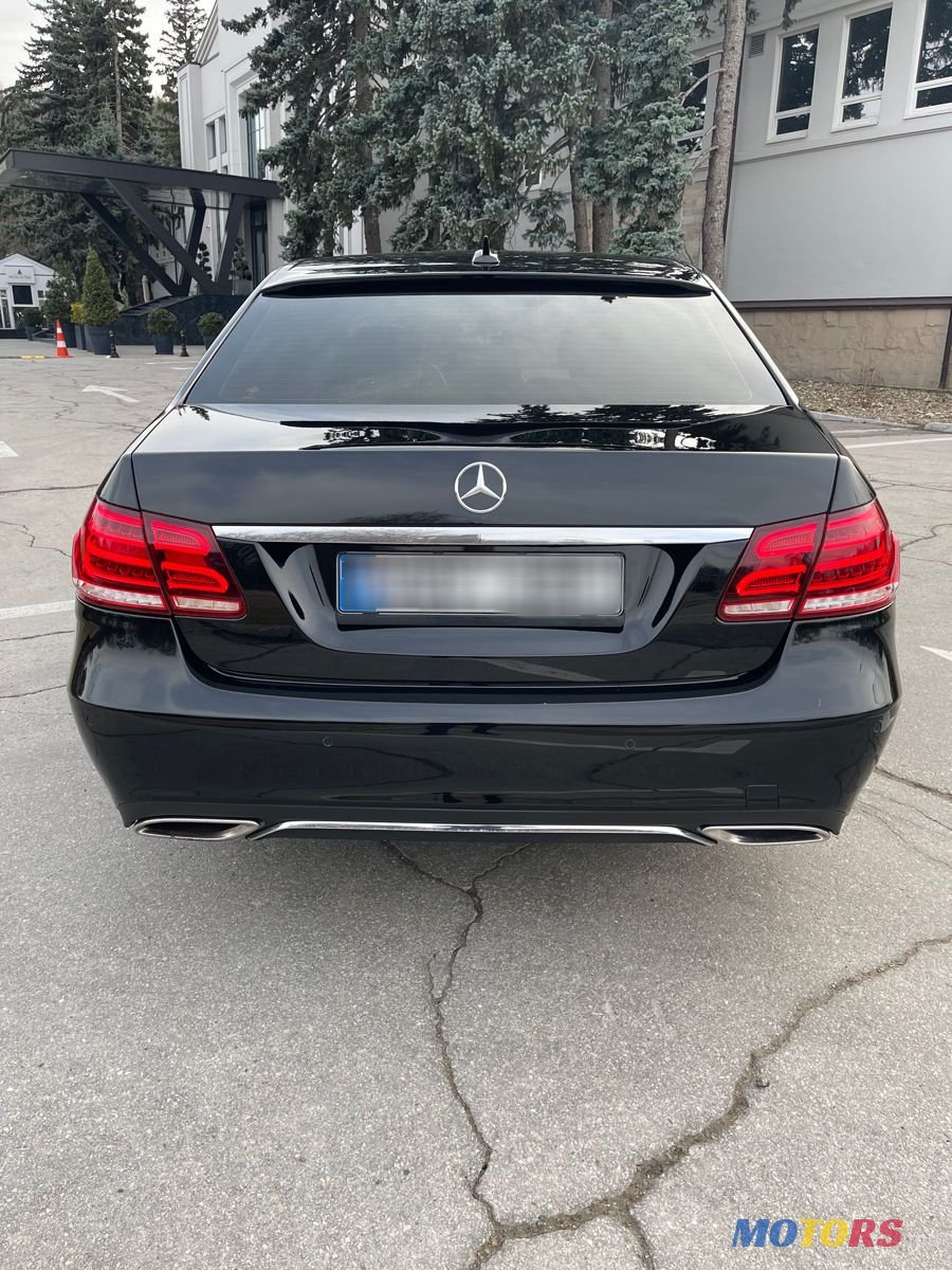 2015' Mercedes-Benz E-Class photo #5