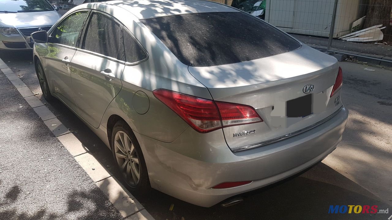 2013' Hyundai i40 photo #2