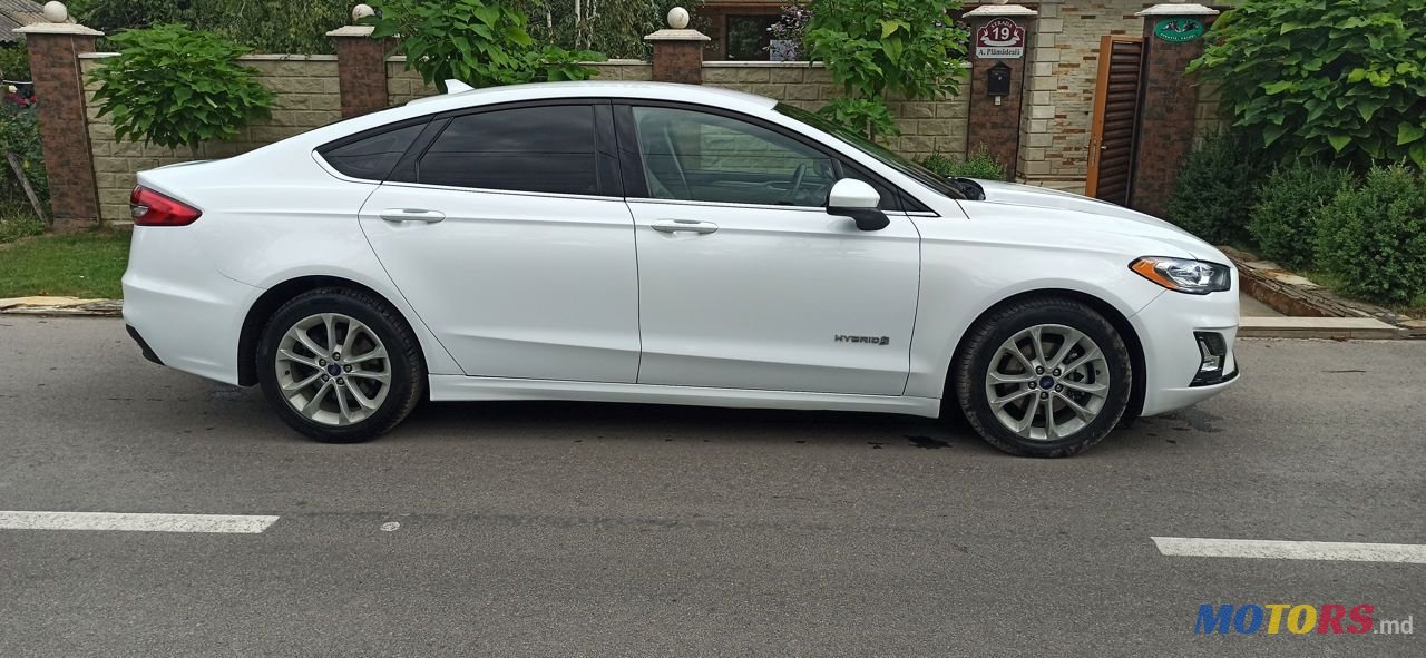 2019' Ford Fusion photo #2