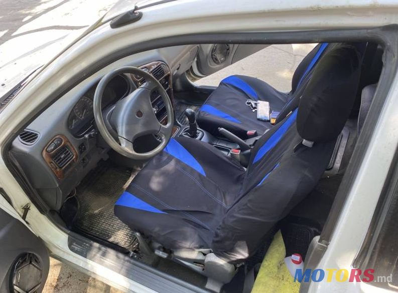 1993' Mitsubishi Colt photo #4