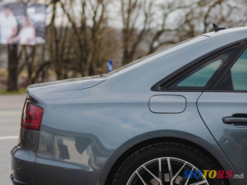 2014' Audi A8 photo #3
