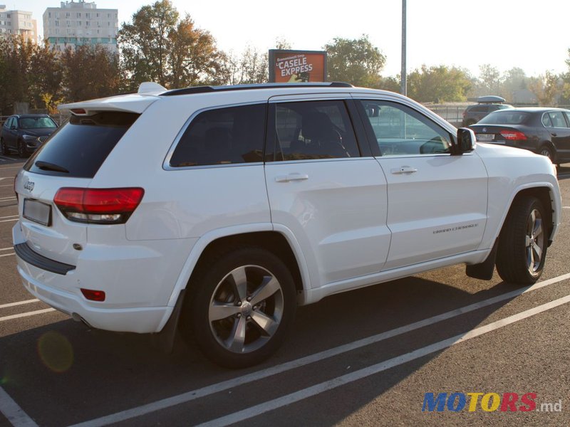 2015' Jeep Grand Cherokee photo #5