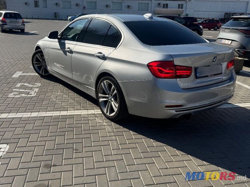 2017' BMW 3 Series photo #3