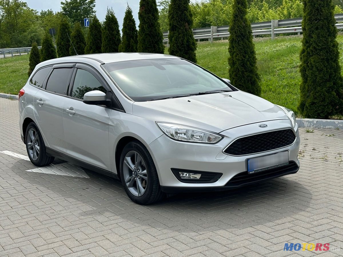 2015' Ford Focus photo #2
