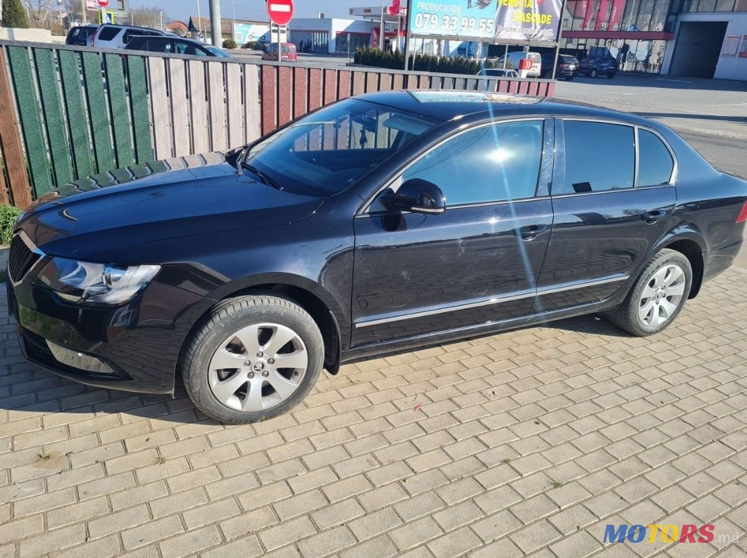 2015' Skoda Superb photo #4