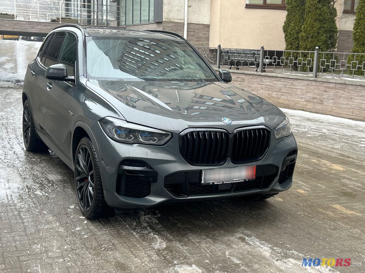 2022' BMW X5 photo #1