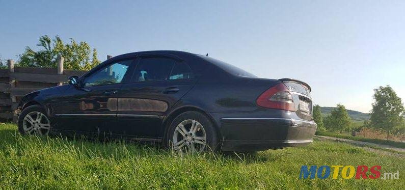 2007' Mercedes-Benz E photo #2