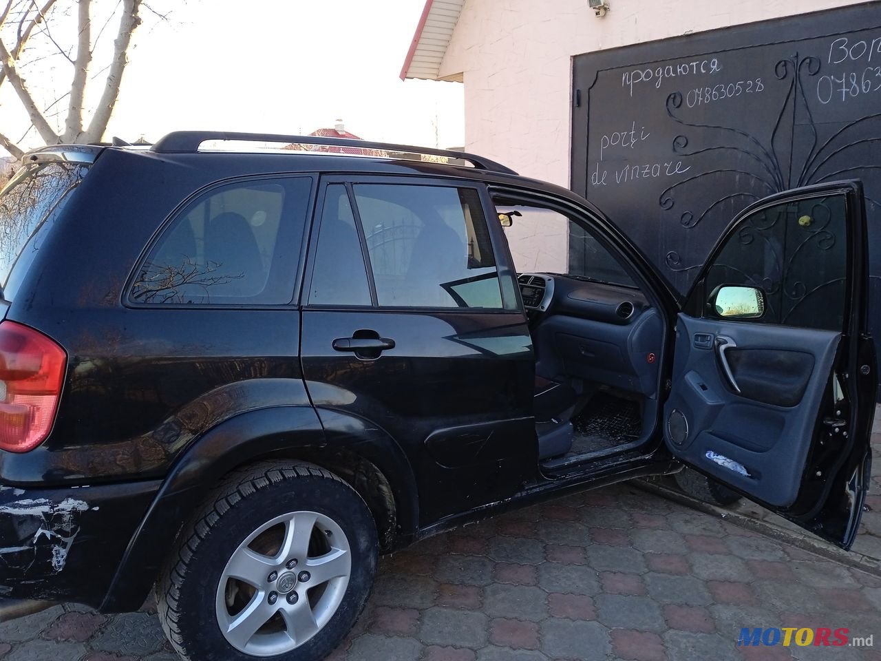 2002' Toyota RAV4 photo #3