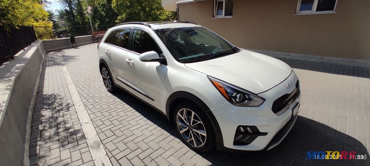 2022' Kia Niro photo #5