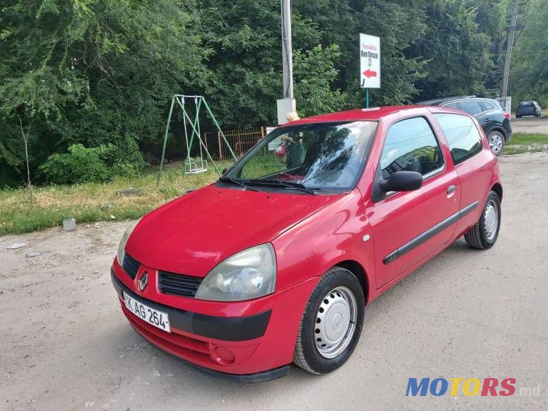 2005' Renault Clio photo #1