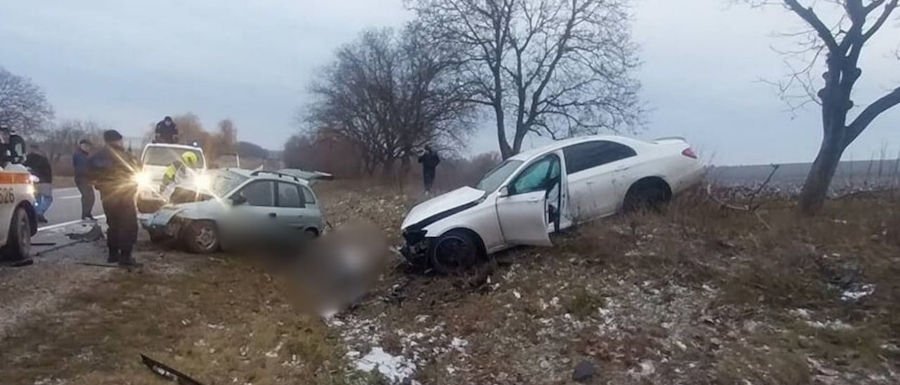 На трассе М5 произошло ДТП: погибли полицейский и его супруга