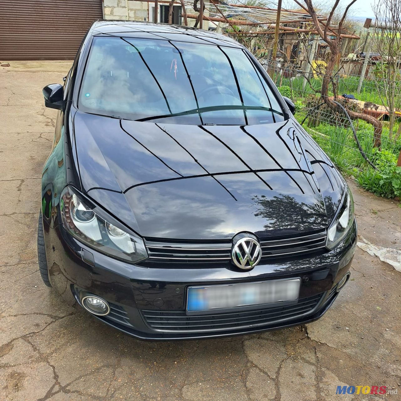 2011' Volkswagen Golf photo #4