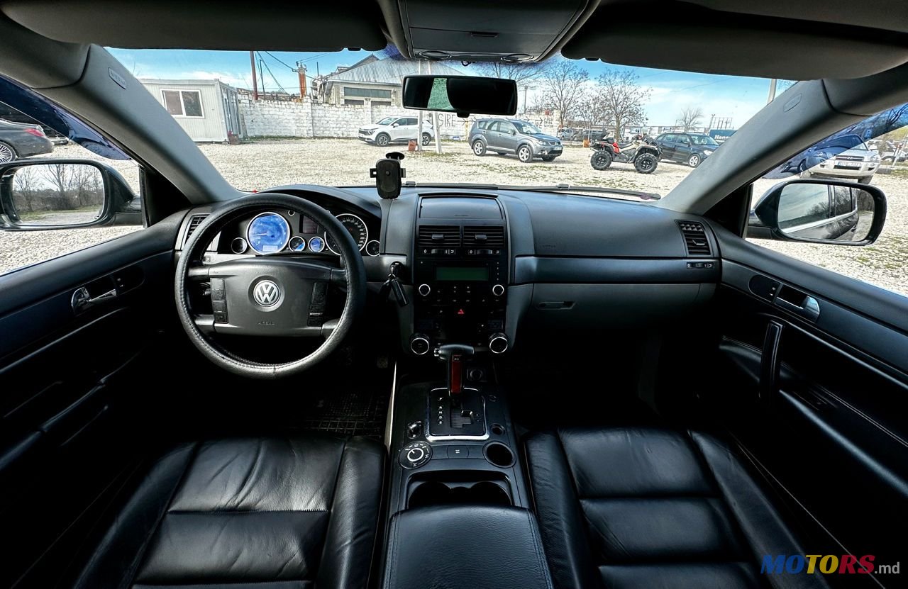 2006' Volkswagen Touareg photo #6