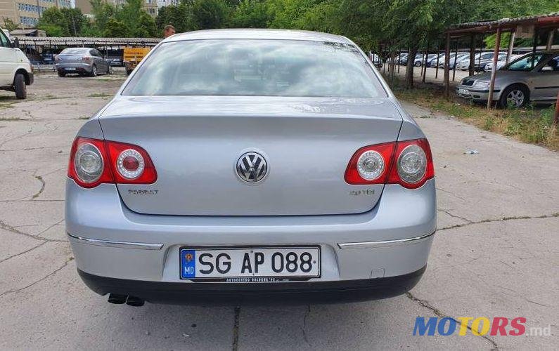 2006' Volkswagen Passat photo #3
