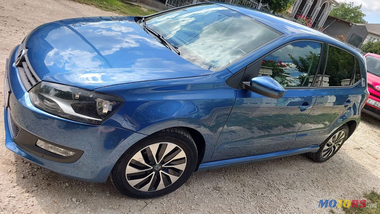 2015' Volkswagen Polo photo #5